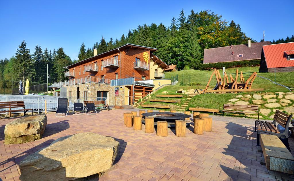 Hotel Jirinka Dolni Morava Bagian luar foto