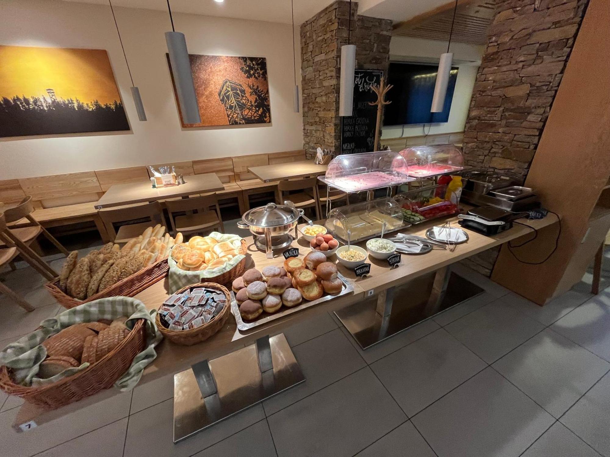 Hotel Jirinka Dolni Morava Bagian luar foto